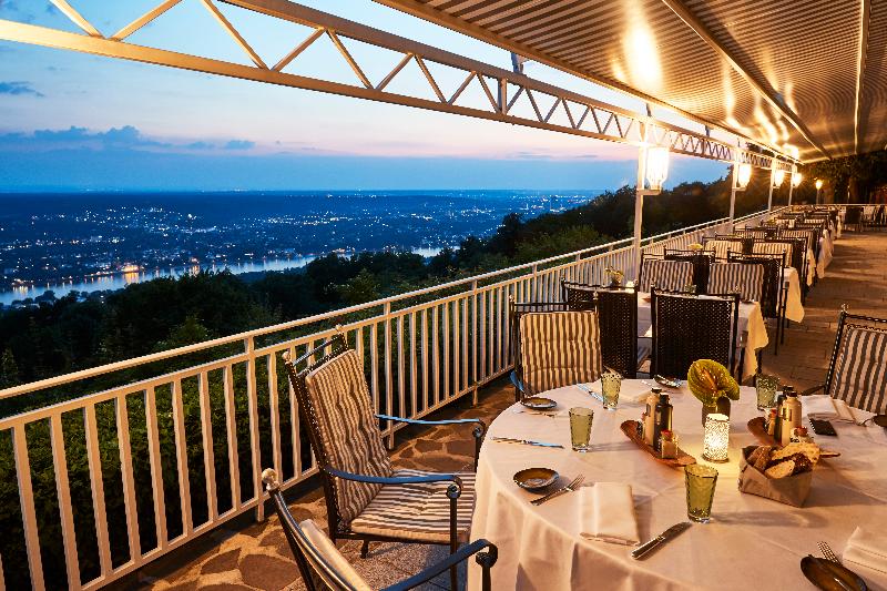 Steigenberger Icon Grandhotel & Spa Petersberg - Restoran