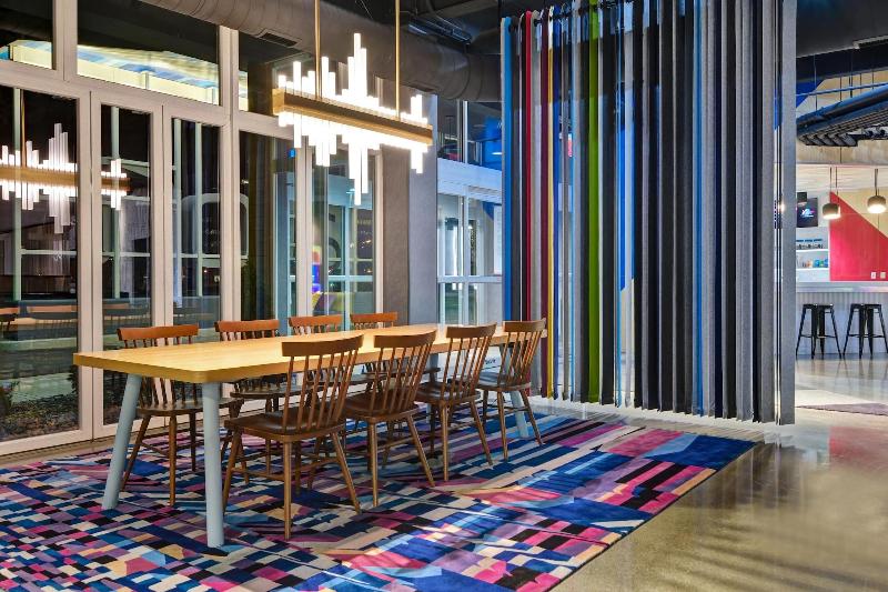 Aloft Secaucus Meadowlands - Lobi