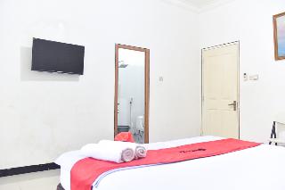 RedDoorz near Sultan Hasanuddin Airport 2 fotoÄŸrafÄ±