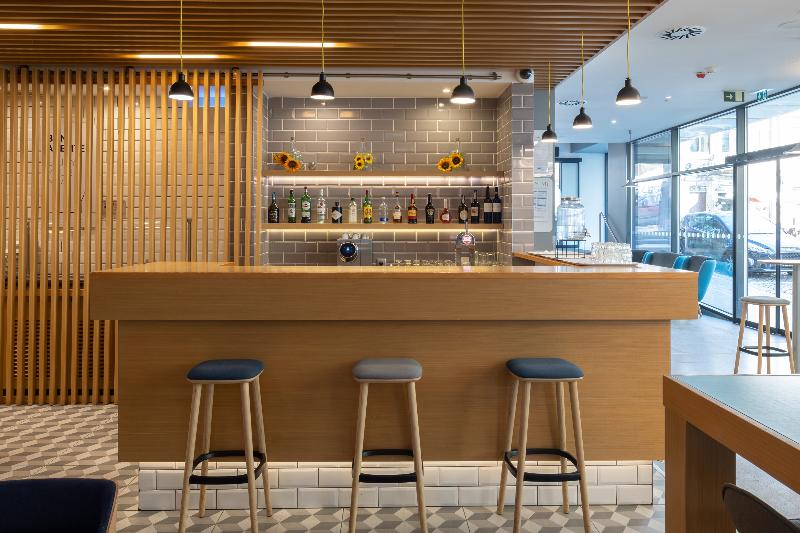 Holiday Inn Express Porto City Center - Lobi