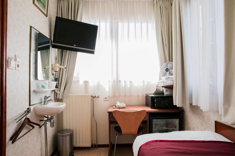 Atlanta Hotel - Oda