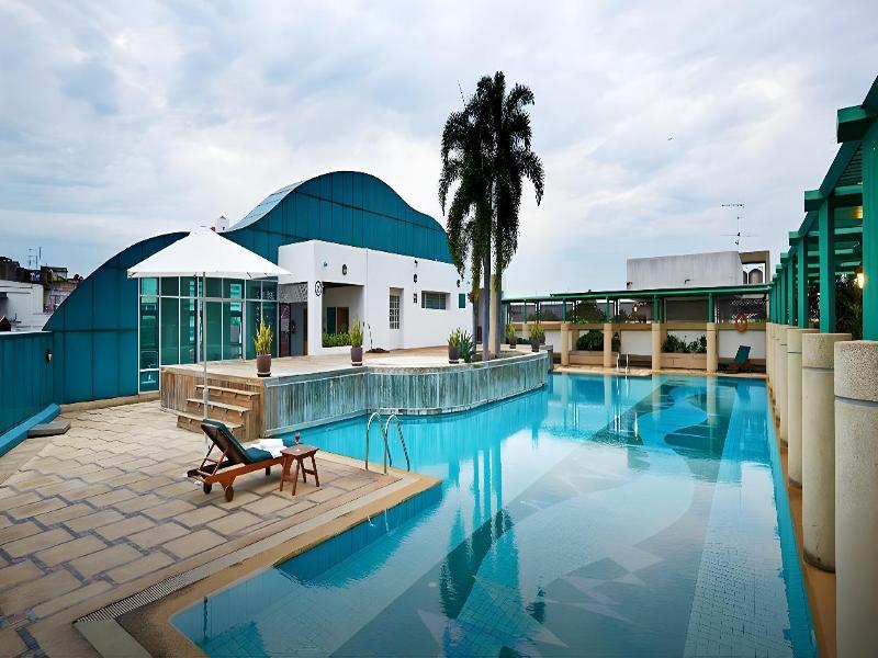 Ravipha Residences - Havuz