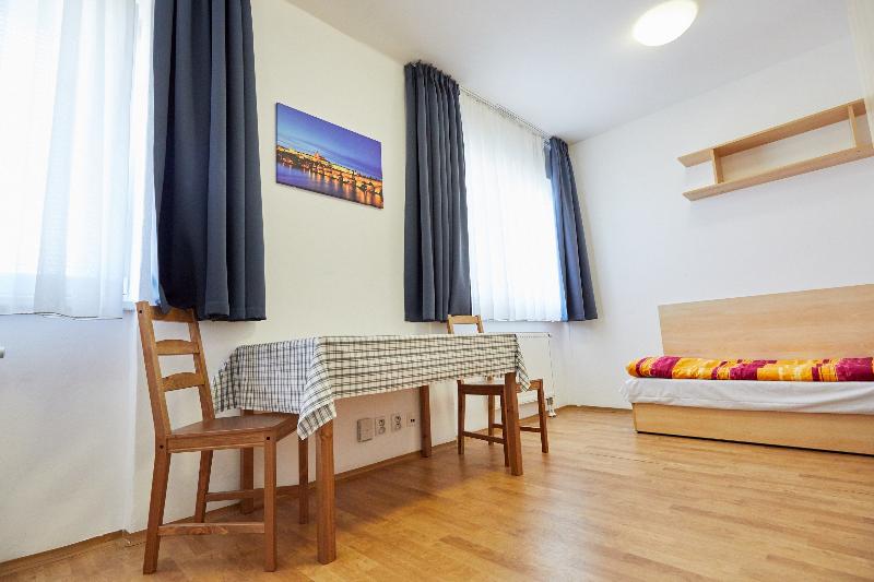 University Hotel - Oda