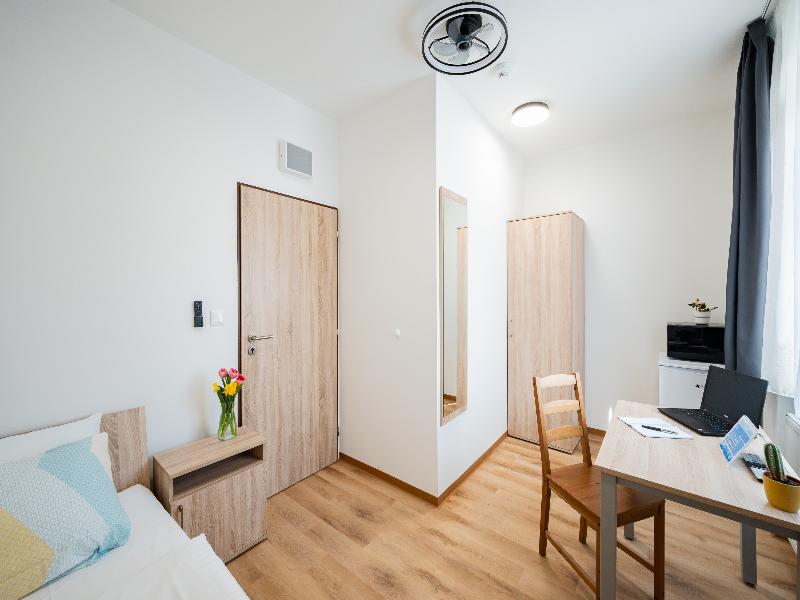 University Hotel - Oda