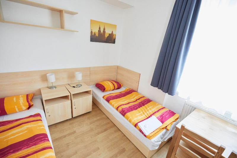University Hotel - Oda