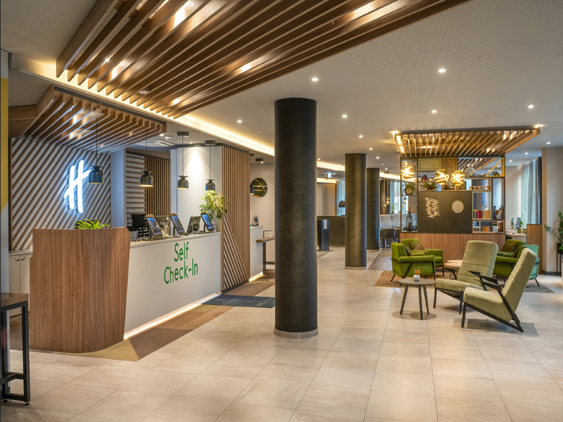 Holiday Inn Hamburg Berliner Tor - Lobi
