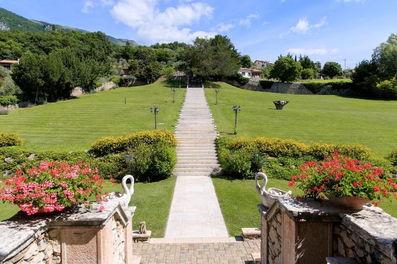 Villa Cariola - Genel