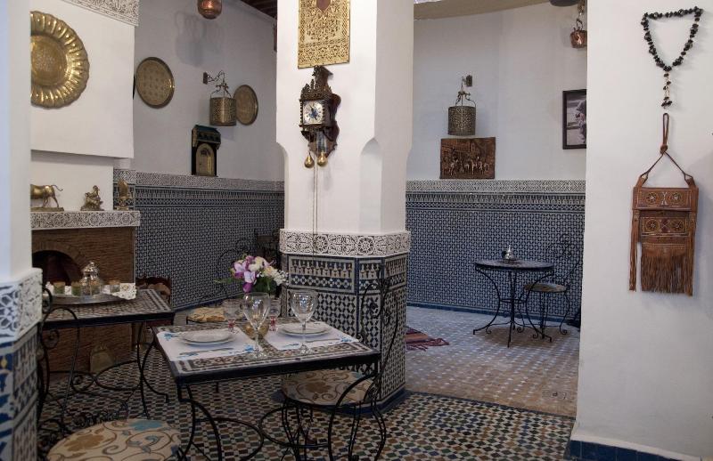Riad Kettani - Toplantı