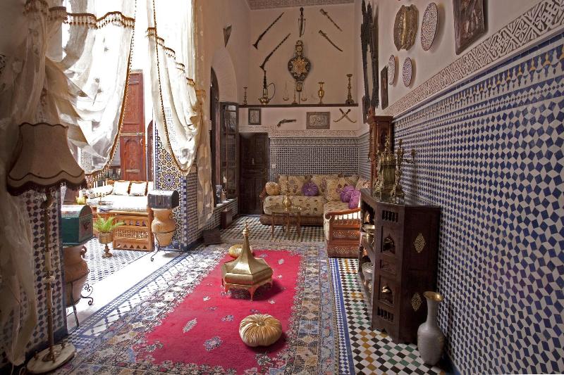 Riad Kettani - Aktivite