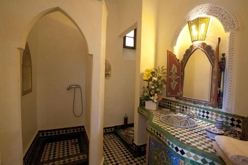 Riad Kettani - Oda