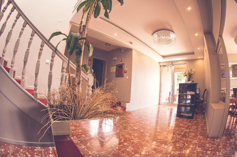 Hotel Vila - Lobi