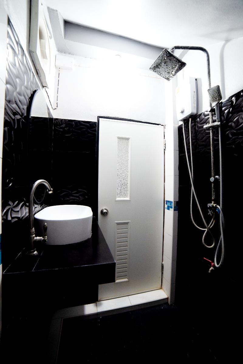 OYO 465 Krung Kao Traveller Lodge - Oda