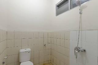Formerly Reddoorz Plus Near Rs Pmi Bogor fotoÄŸrafÄ±