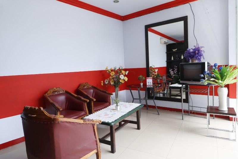 RedDoorz Plus @ Samratulangi Manado - Lobi