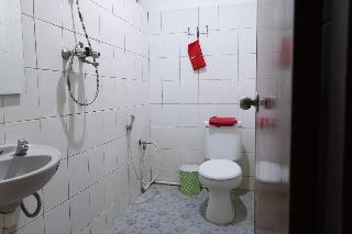 RedDoorz Plus @ Samratulangi Manado fotoÄŸrafÄ±