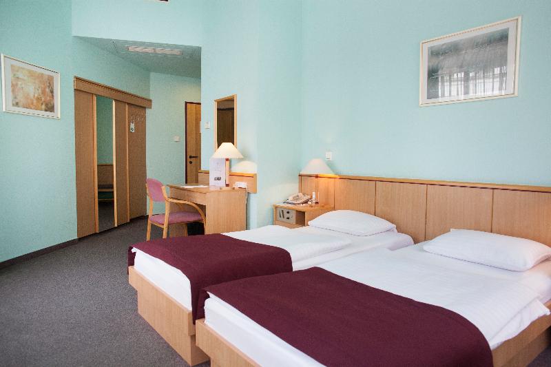 Pilvax Hotel Budapest - Oda