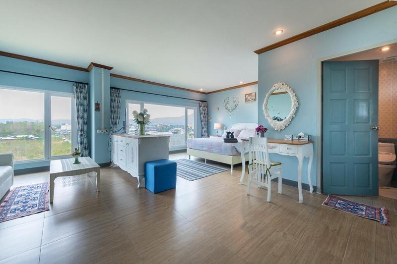 The Lilly Hotel by ZUZU - Oda