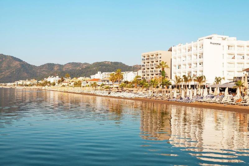 The Beachfront Hotel - Genel