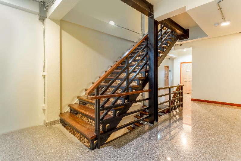 OYO 928 Leaf Hostel - Lobi
