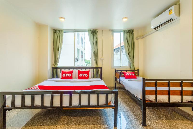 OYO 928 Leaf Hostel - Oda