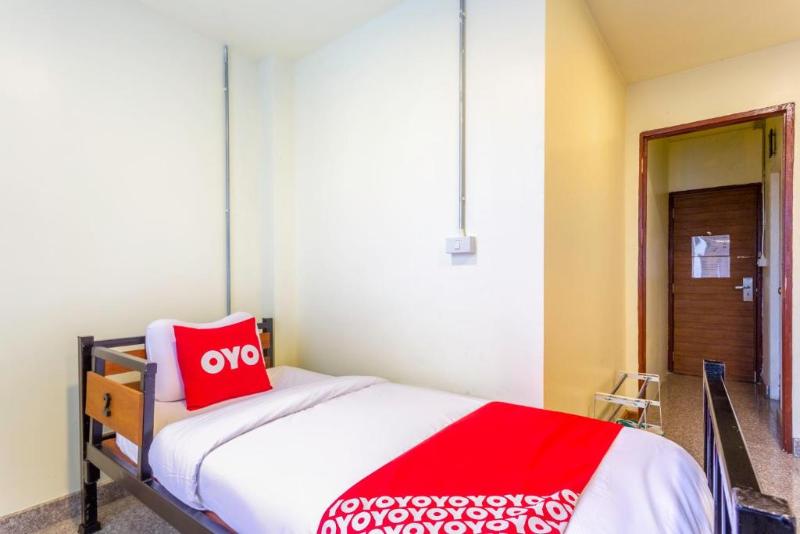 OYO 928 Leaf Hostel - Oda