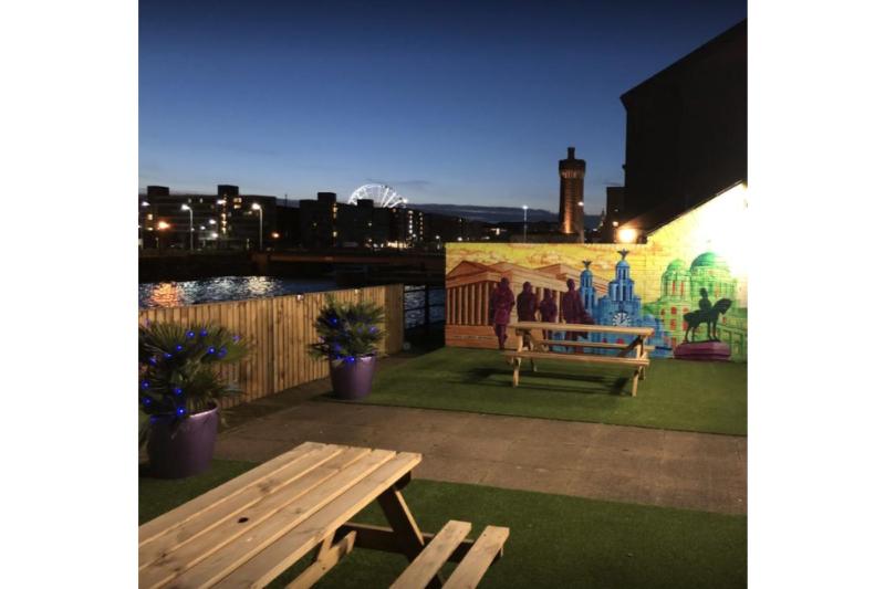 Campanile Liverpool - Teras