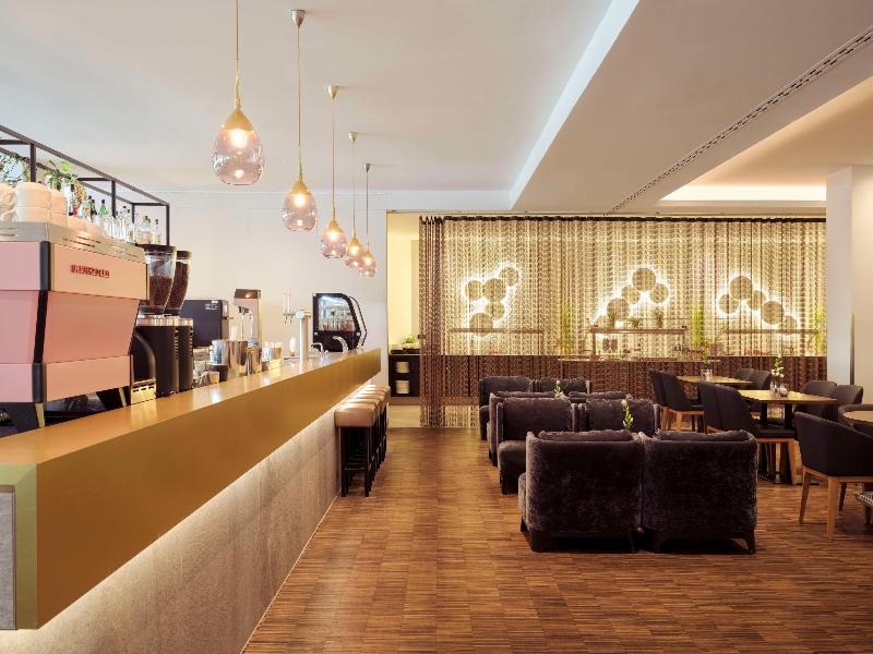 Spark by Hilton Wuppertal City Centre - Bar