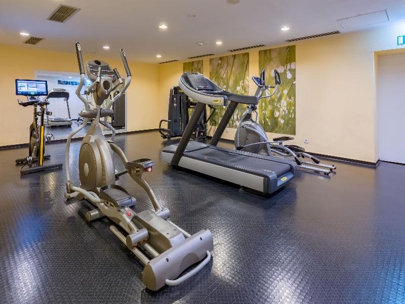 Spark by Hilton Wuppertal City Centre - Genel