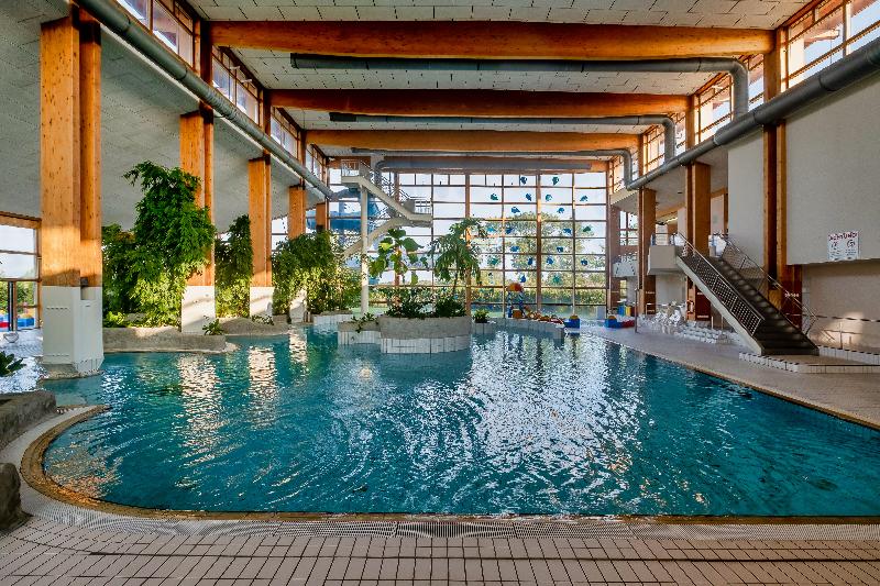 Sunday Resort Rugen - Hotel & SPLASH Erlebniswelt - Havuz