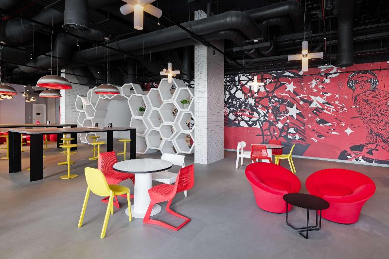 Radisson Red Dubai Silicon Oasis - Lobi
