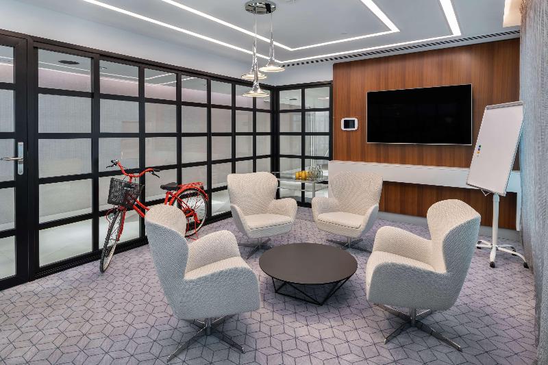 Radisson Red Dubai Silicon Oasis - Toplantı
