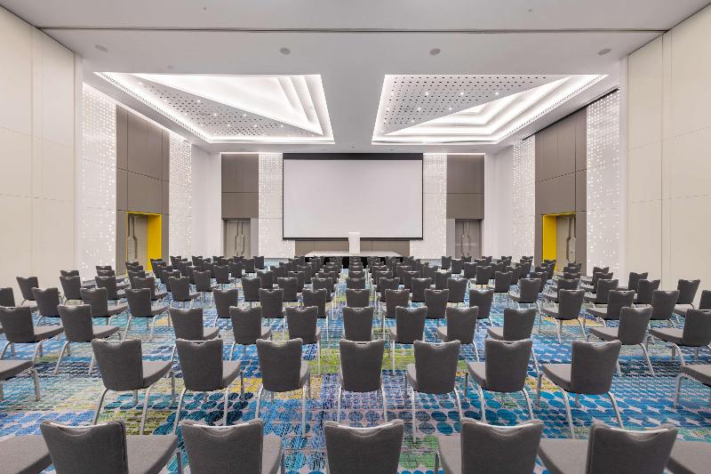 Radisson Red Dubai Silicon Oasis - Toplantı