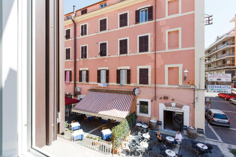 Bed And Breakfast Piazza Fratti - Genel