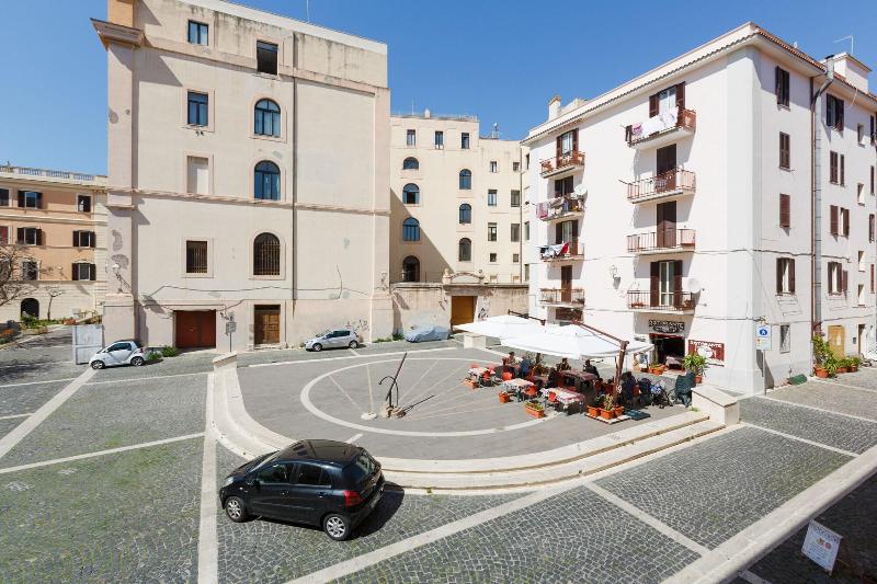 Bed And Breakfast Piazza Fratti - Genel