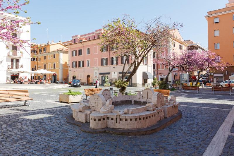 Bed And Breakfast Piazza Fratti - Genel