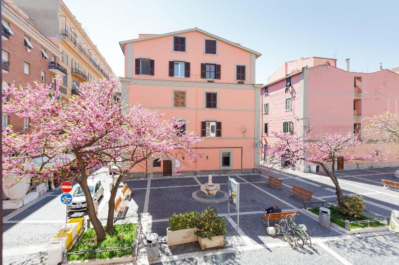 Bed And Breakfast Piazza Fratti - Genel