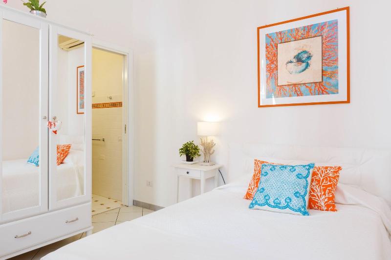 Bed And Breakfast Piazza Fratti - Oda