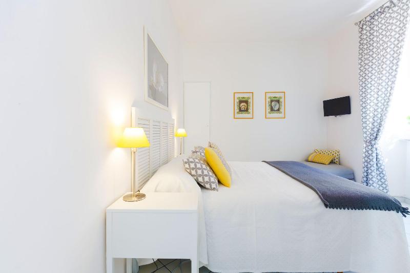 Bed And Breakfast Piazza Fratti - Oda