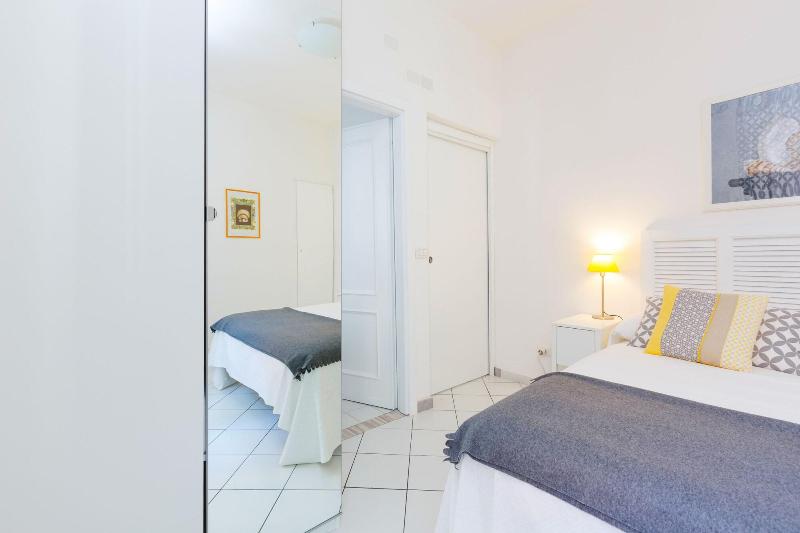 Bed And Breakfast Piazza Fratti - Oda