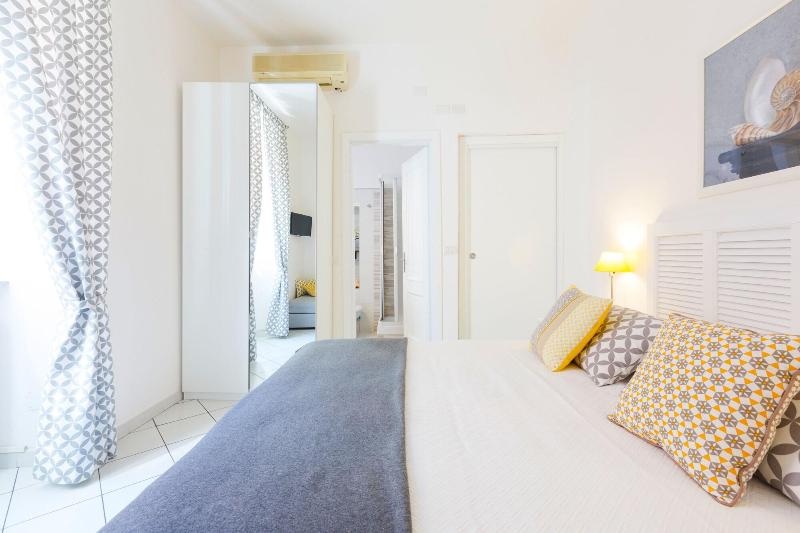 Bed And Breakfast Piazza Fratti - Oda