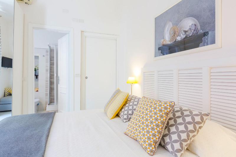 Bed And Breakfast Piazza Fratti - Oda