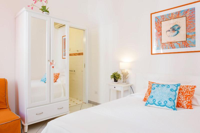 Bed And Breakfast Piazza Fratti - Oda