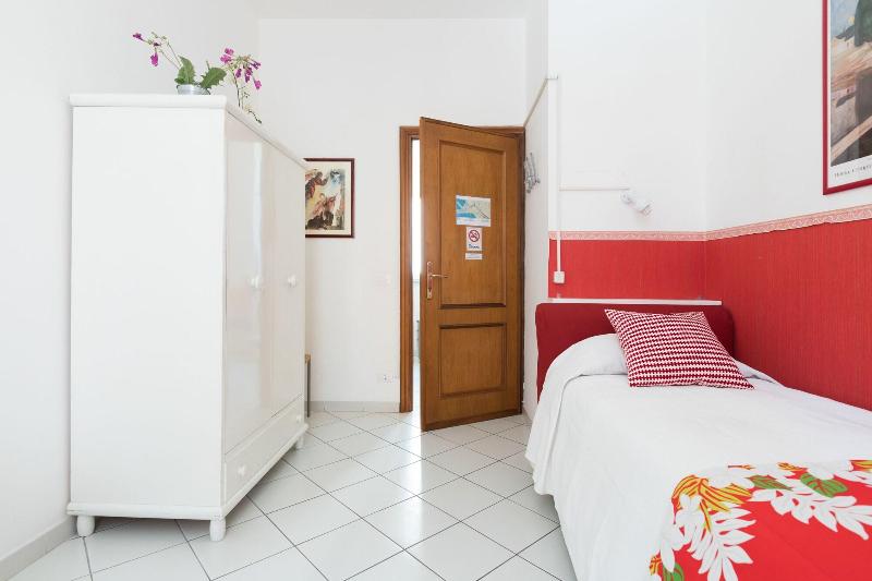 Bed And Breakfast Piazza Fratti - Oda