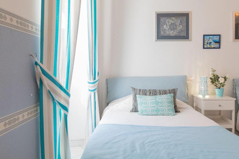 Bed And Breakfast Piazza Fratti - Oda