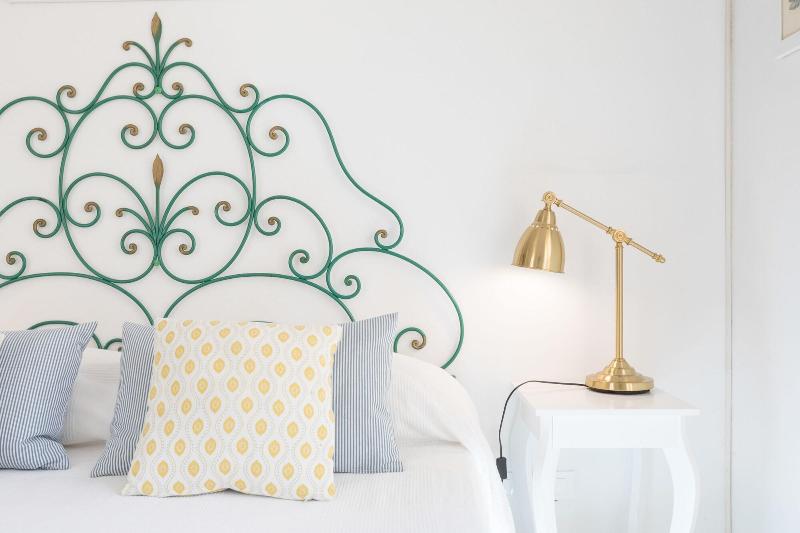 Bed And Breakfast Piazza Fratti - Oda