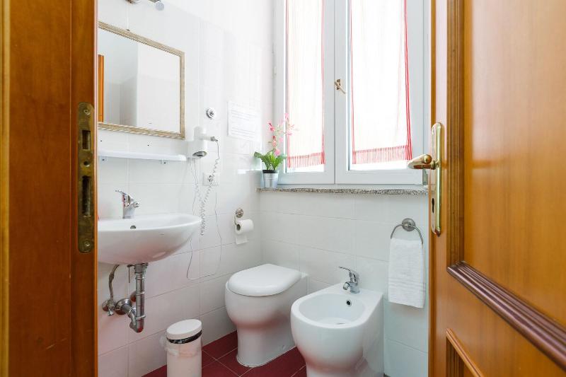 Bed And Breakfast Piazza Fratti - Oda