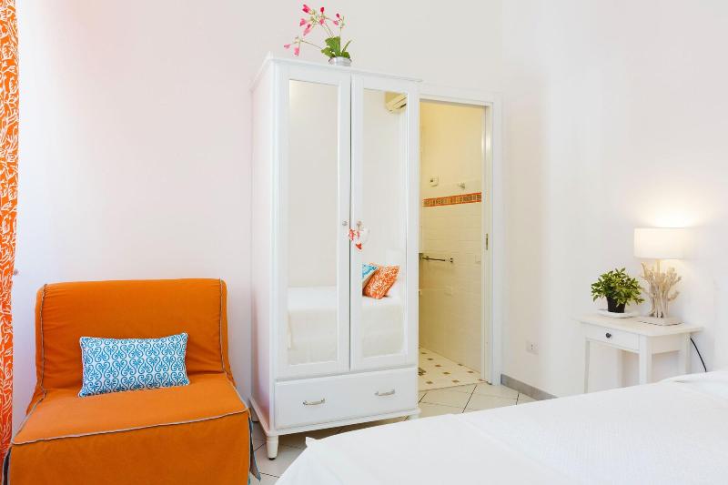 Bed And Breakfast Piazza Fratti - Oda