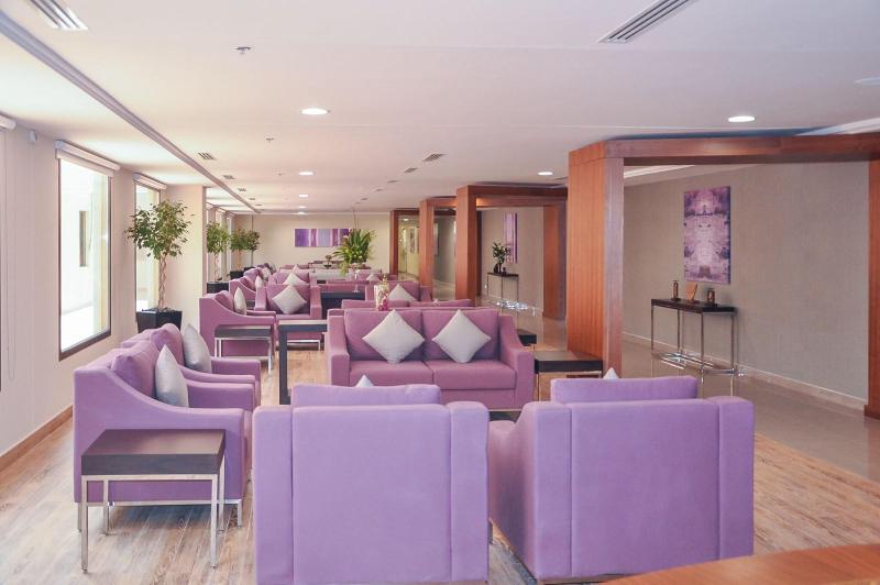 Somewhere Bliss Hotel - Lobi