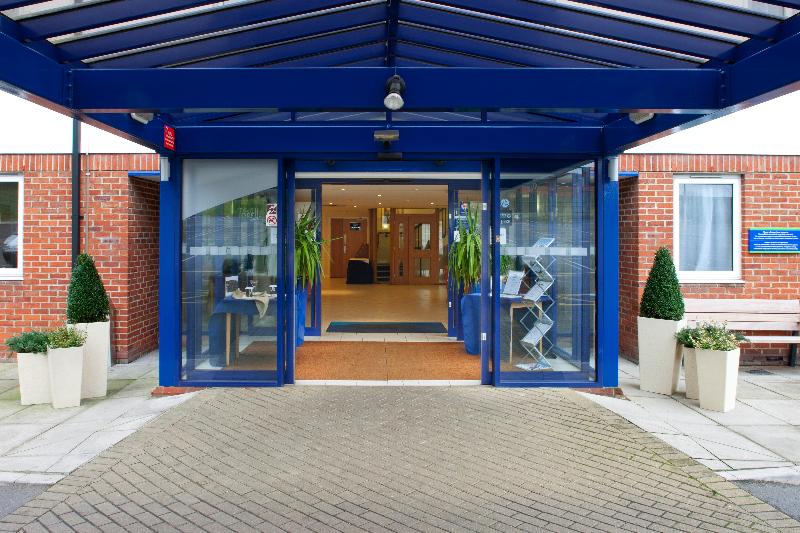 Holiday Inn Express Canterbury - Genel