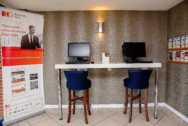 Holiday Inn Express Canterbury - Genel